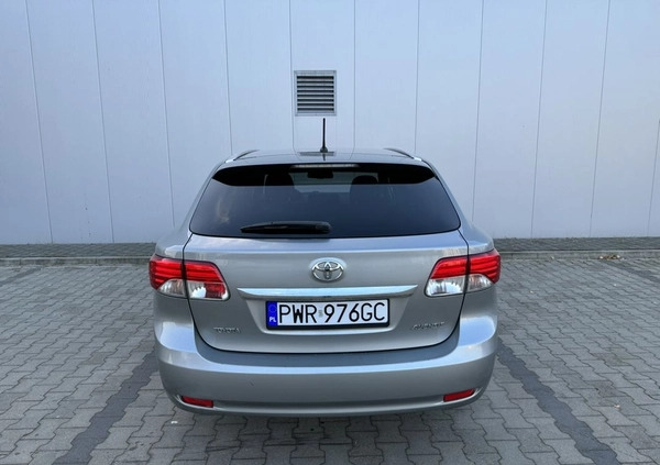 Toyota Avensis cena 46800 przebieg: 213000, rok produkcji 2015 z Piotrków Kujawski małe 352